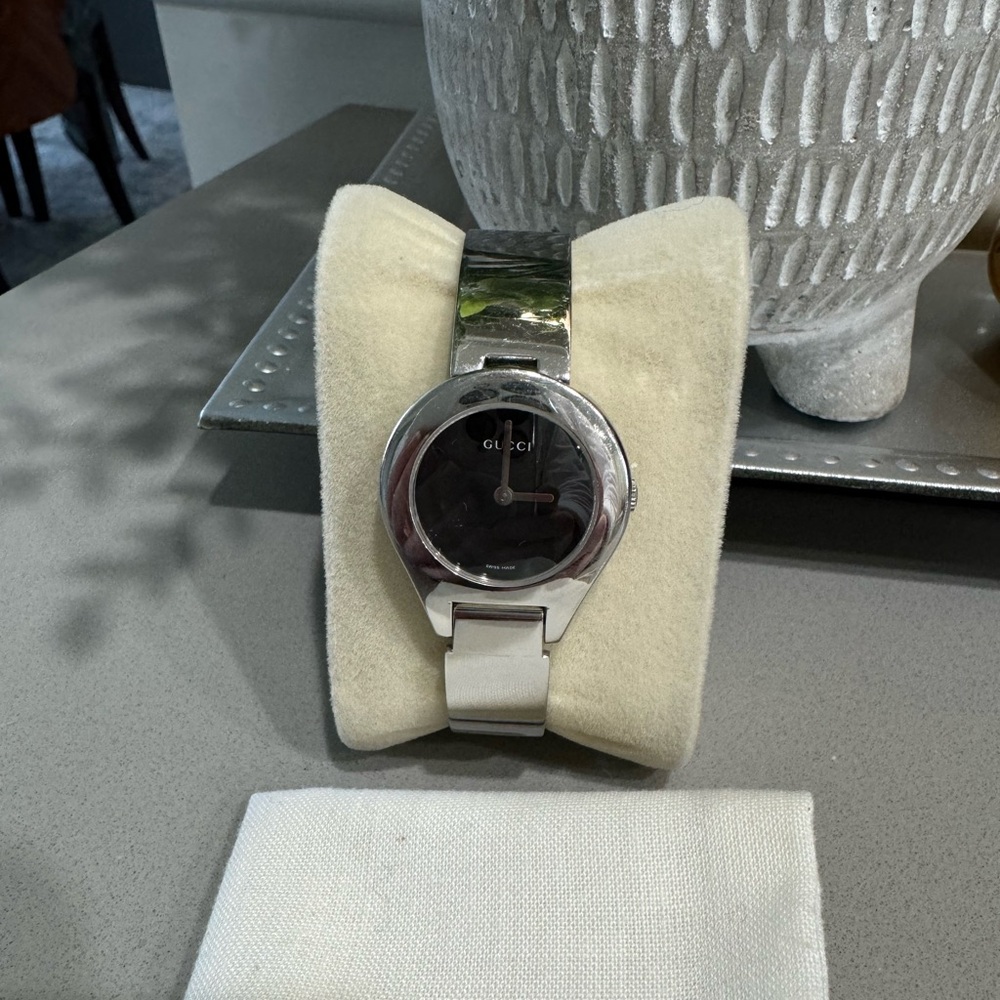 Gucci vintage watch..